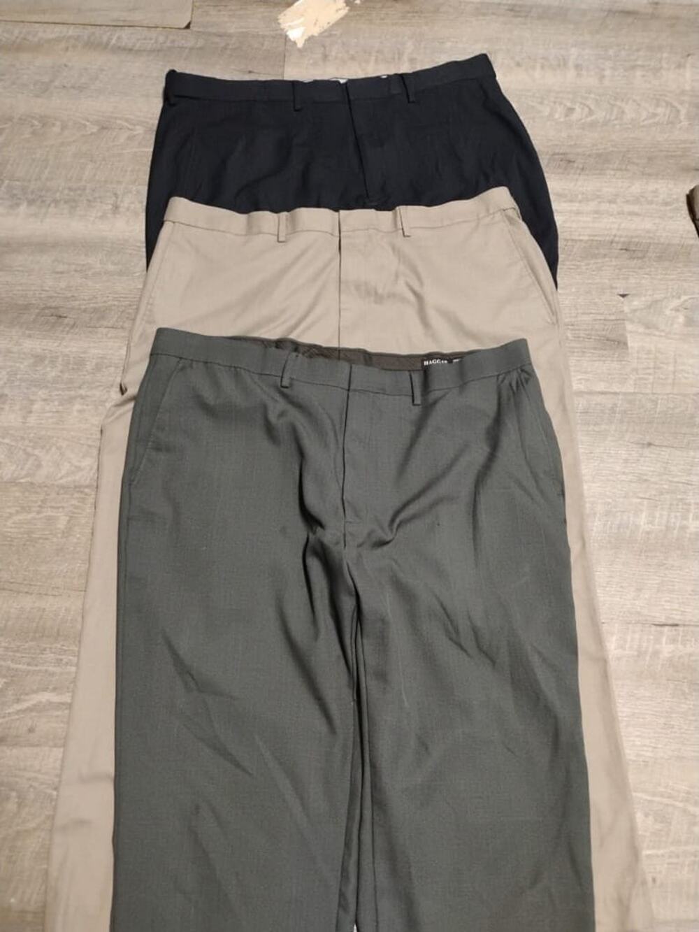 lot of 3 J. M. Haggar classic fit Men's dress Pants Sz 40X30, 29 multico